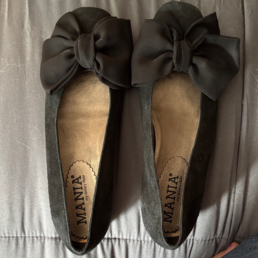 MANIA made in Italy black suede Women's Shoes, size 39 1/2